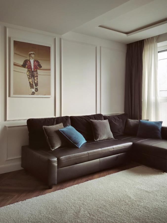 דנייפרופטרובסק Modern Classic 2 Bedroom Apartment Near Most City מראה חיצוני תמונה