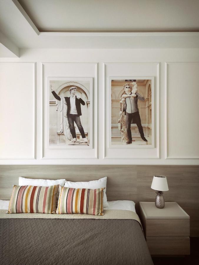 דנייפרופטרובסק Modern Classic 2 Bedroom Apartment Near Most City מראה חיצוני תמונה