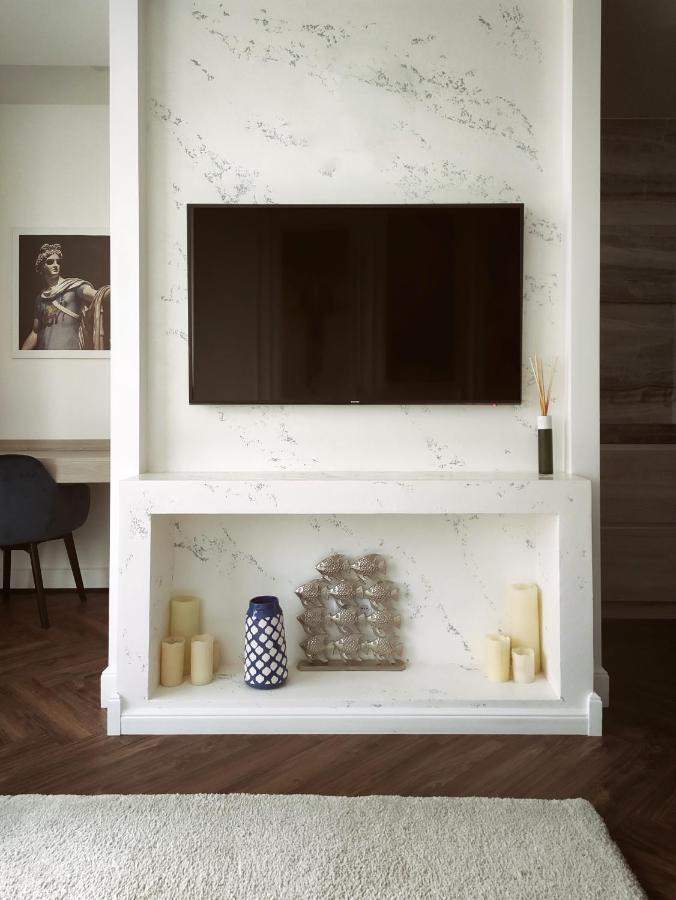 דנייפרופטרובסק Modern Classic 2 Bedroom Apartment Near Most City מראה חיצוני תמונה